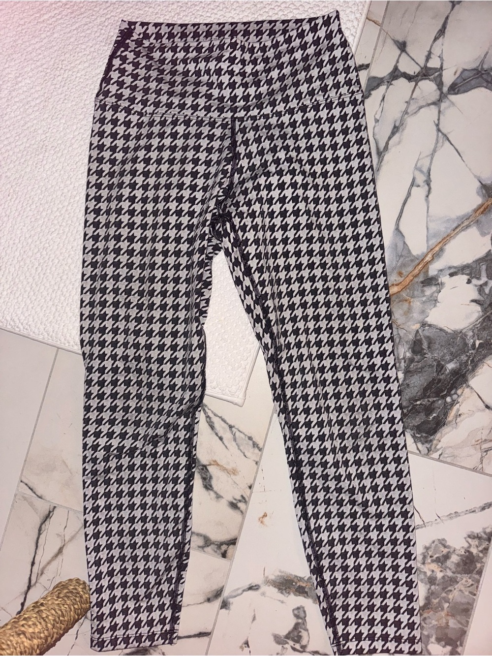 RARE Carbon38 Houndstooth Crop Tank & Leggings Set - Black & White Size Small - Picture 3 of 6
